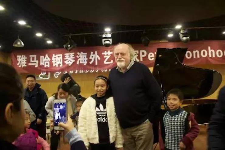 【回顾】凯发k8国际海外艺术家Peter Donohoe成都雅音大师班讲座活动圆满落幕！